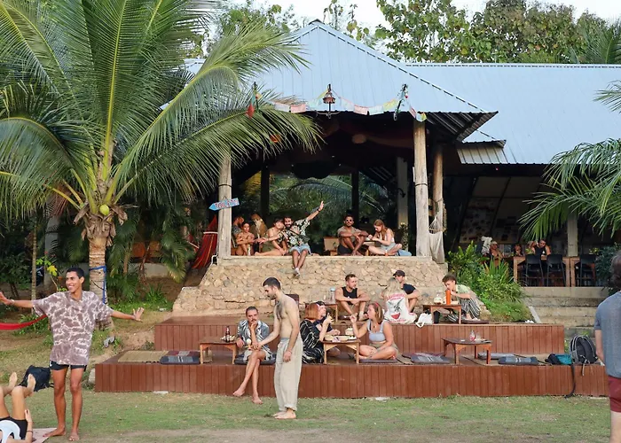 Atlas Valley (Adults Only) Pai